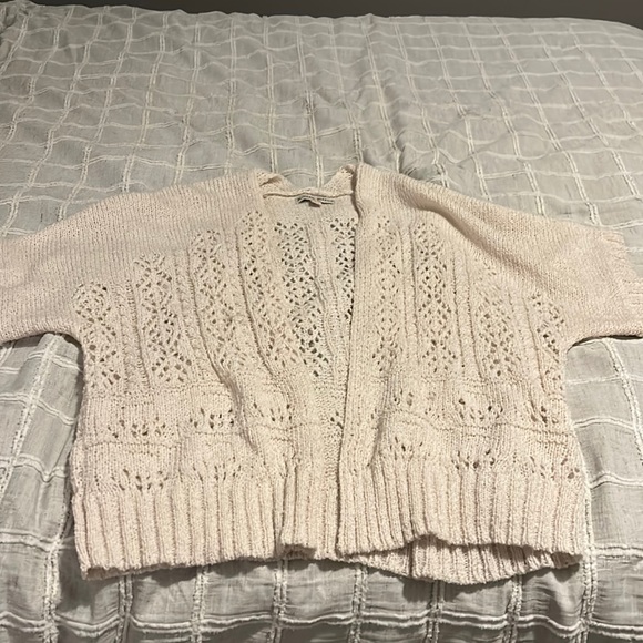 Knox Rose Sweaters - Cream shirt sleeve cardigan